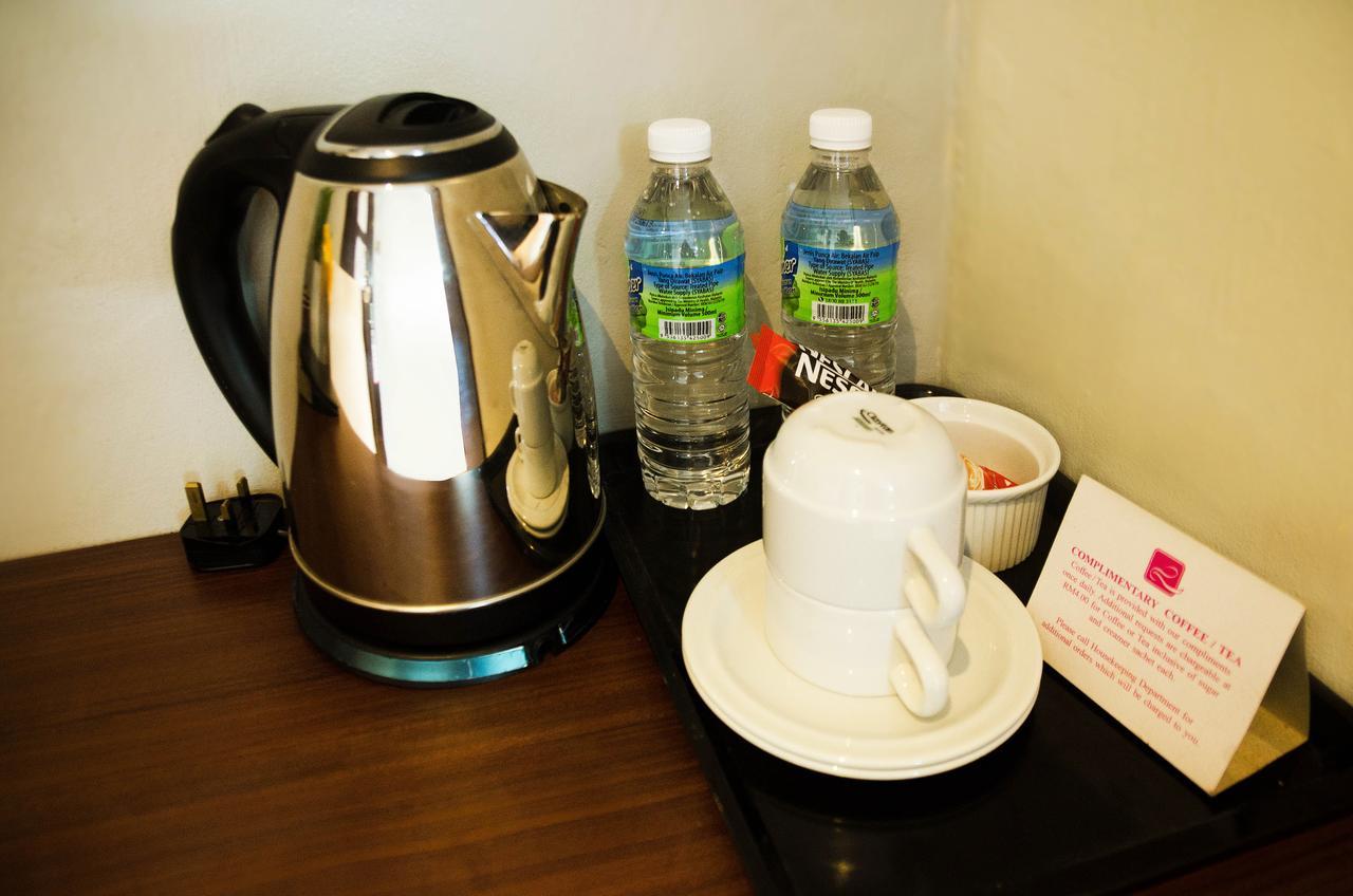 Langkasuka Express Hotel Kuah Buitenkant foto